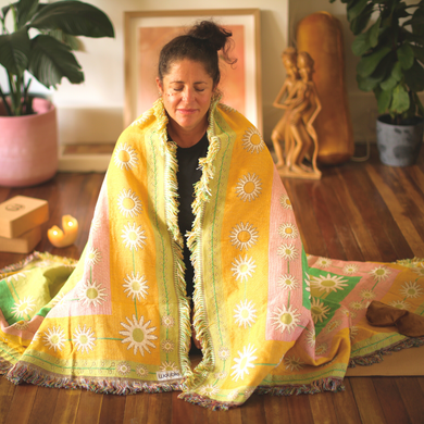 Retro Daisy Garden Yoga recycled cotton rug Blanket by Wobble Yoga. Designed in Australia.